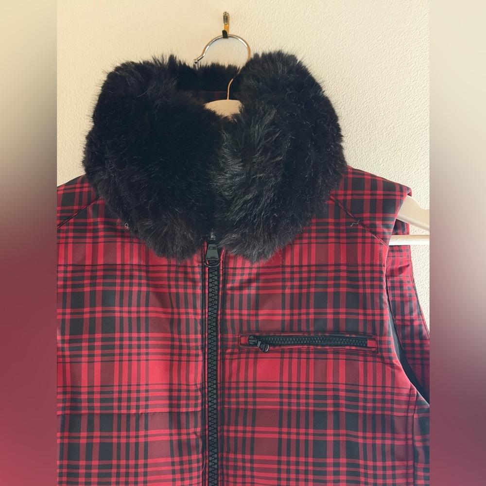 Lauren Ralph Lauren Women’s Red Black Plaid Vest Faux Fur  Collar